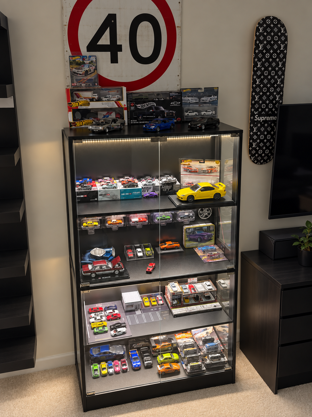 Kased 170 Display Cabinet