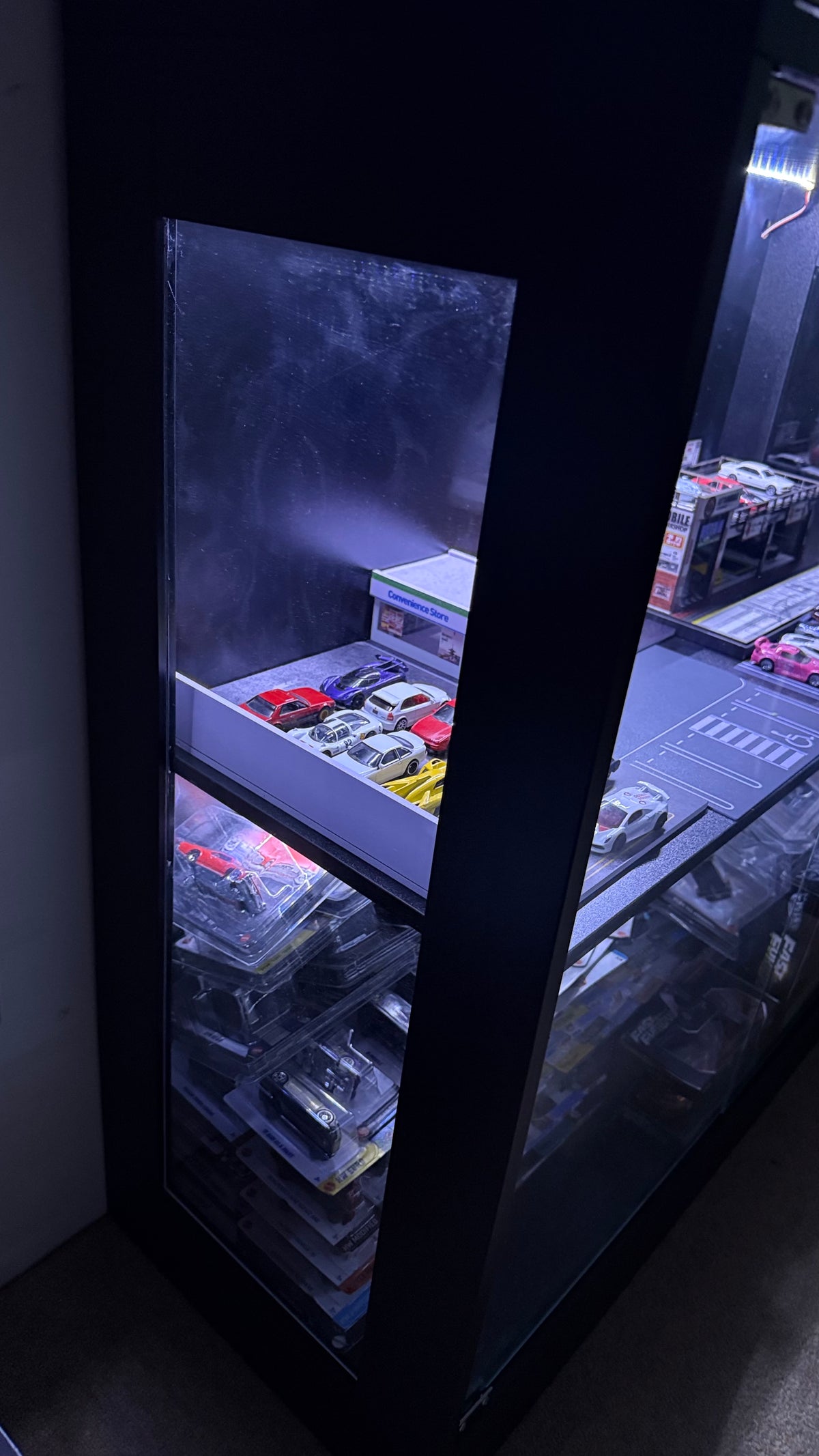 Kased 170 Display Cabinet